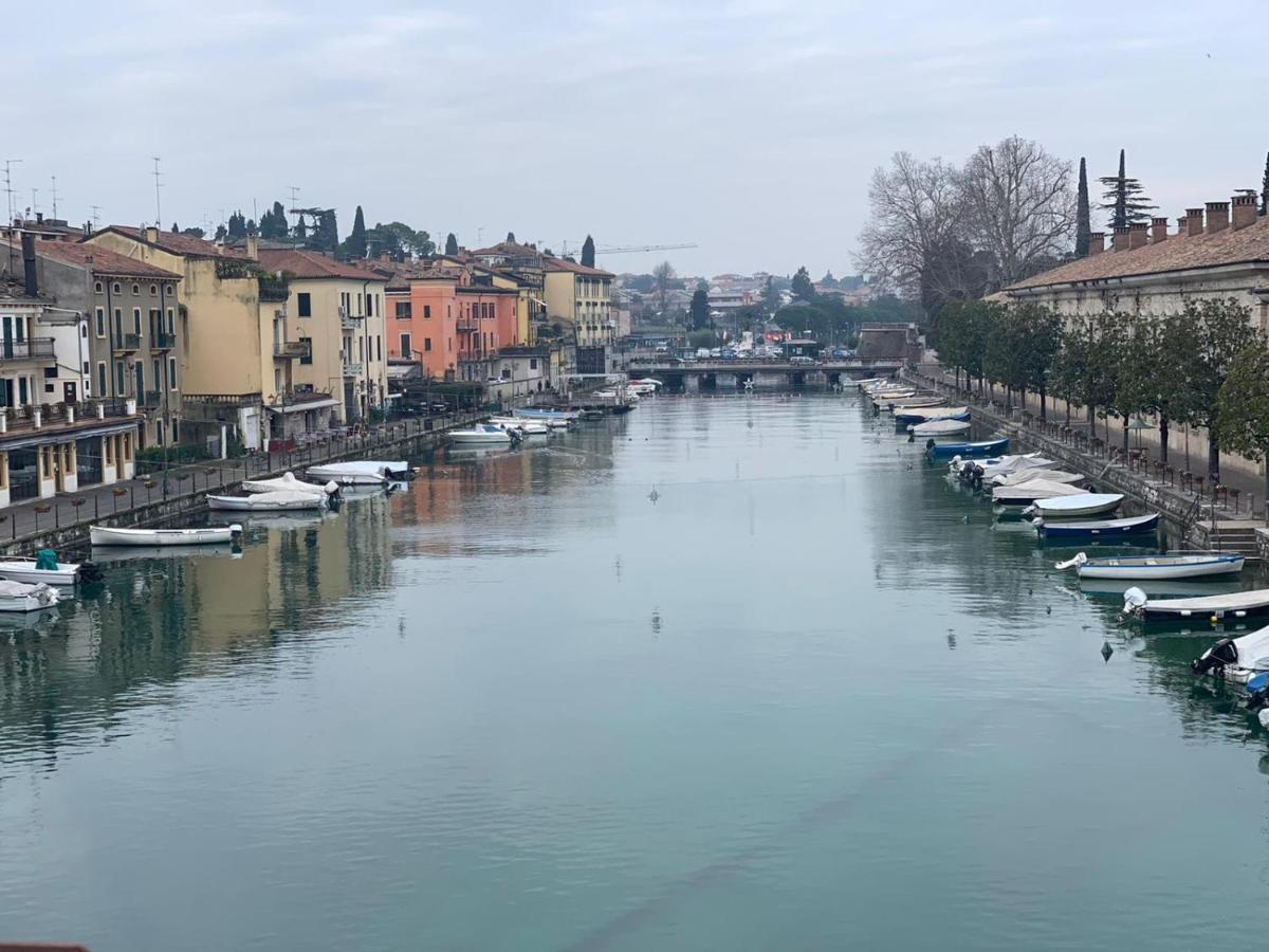 Camera Monica Hotel Peschiera del Garda Buitenkant foto